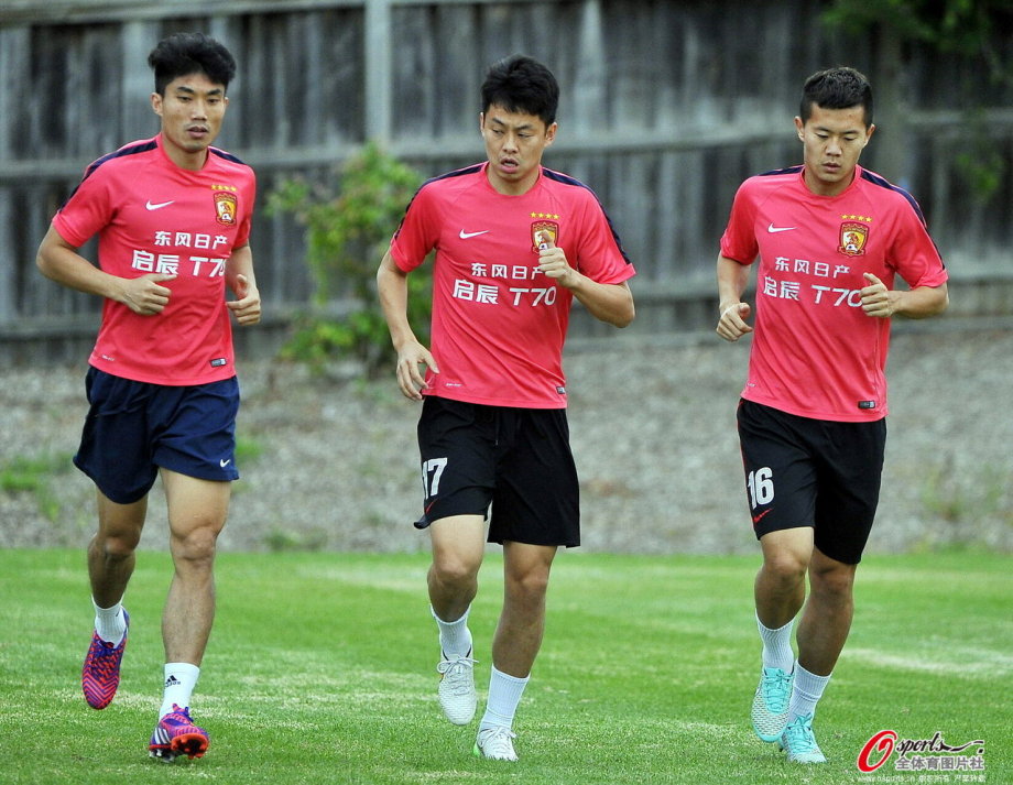 开云官方网-包含赛后体能课后，多伦多猛龙临场应变备战亚冠，媒体盛赞，医务组通报恢复的词条