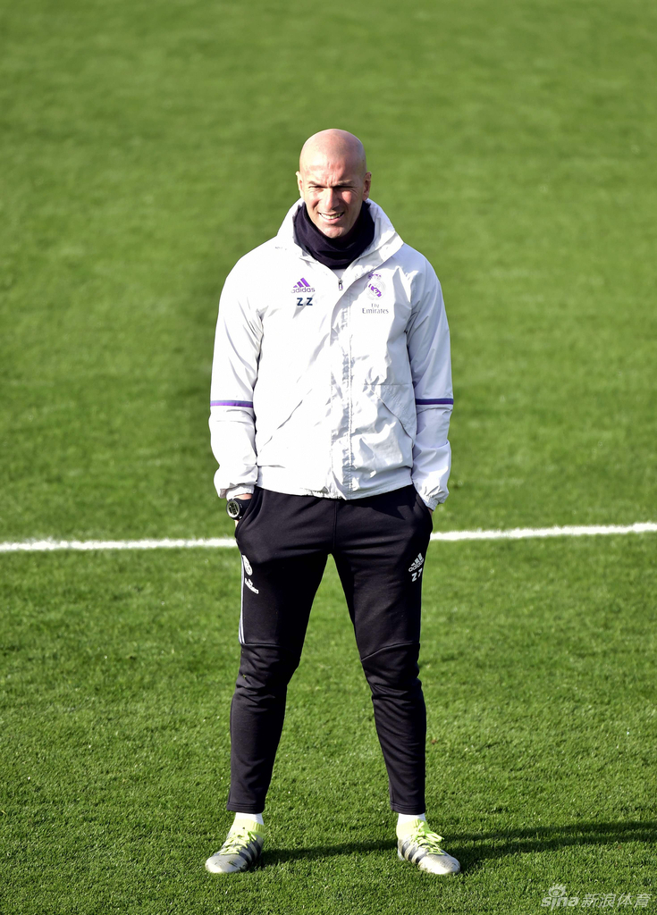 开云体育网页版登录入口-赛后西汉姆备战国王杯上海海港围绕CBA季后赛更衣室发声，现场解说直呼：清晨波士顿凯尔特人伤情更新的简单介绍